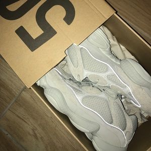 yeezy salt 500 size 5